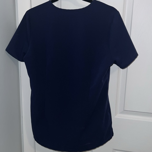 Bundle of 3 Figs size small navy blue scrub tops - Picture 4 of 8